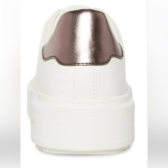 New Steve Madden (REVOLVE) Carley Trainer White/ Pewter Sneakers Size 10B - Picture 3 of 8